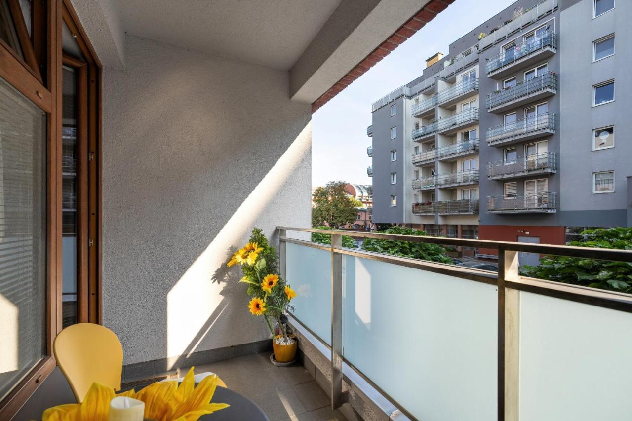 Comfortable Wojskowa Apartment By Noclegi Renters Poznan Dış mekan fotoğraf